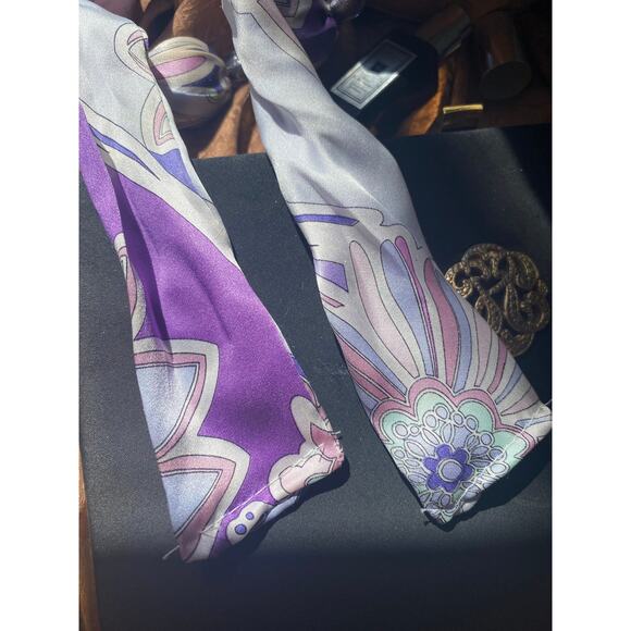 Handmade silk necklace with beads - Picture 3 of 5